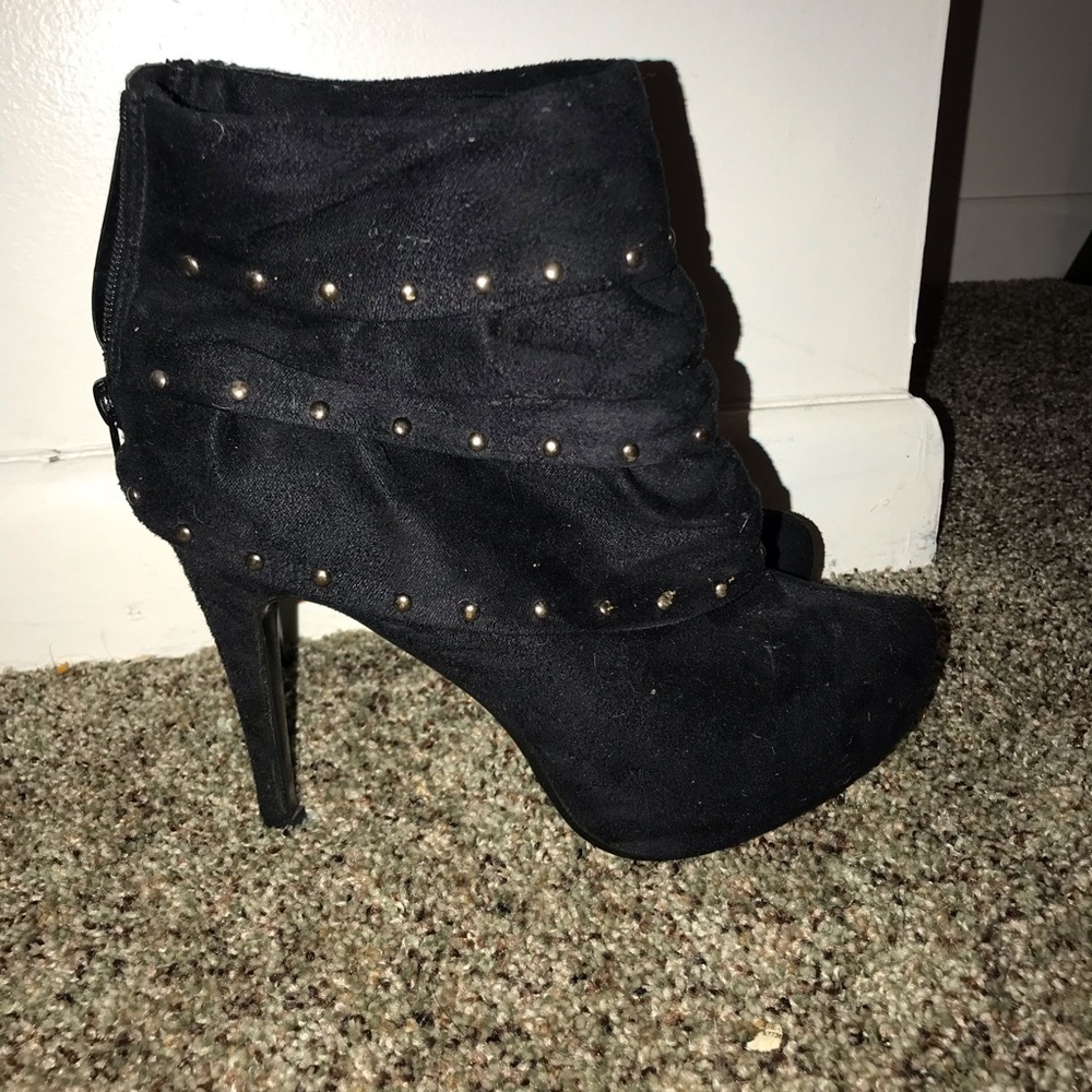 Suede heeled booties size 9